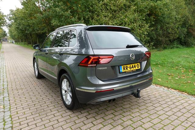 Volkswagen TIGUAN 1.4 TSI ACT Highline NAP | Trekhaak uitklapbaar | Stoelverwarming | Camera | CarPlay | Adaptive Cruise Control | LED |