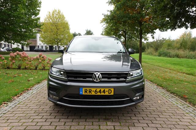 Volkswagen TIGUAN 1.4 TSI ACT Highline NAP | Trekhaak uitklapbaar | Stoelverwarming | Camera | CarPlay | Adaptive Cruise Control | LED |