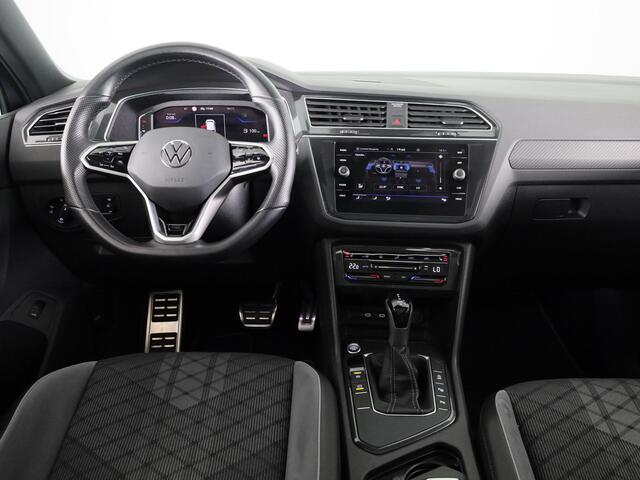 Volkswagen TIGUAN 1.5 TSI R-Line Business 150PK | Automaat (DSG) | Panoramadak | 20 Inch | Camera | Winterpakket | Keyless entry