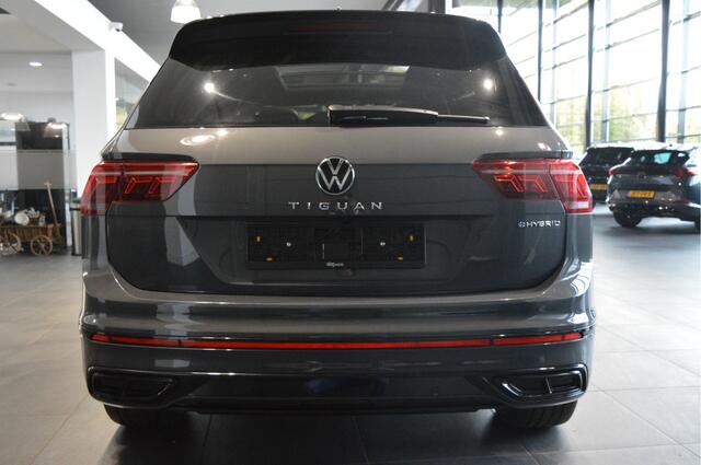 Volkswagen TIGUAN 1.4 TSI eHybrid 3X R-LINE Black Style pano trekhaak 245 pk !!