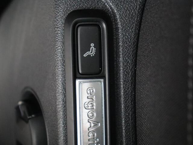 Volkswagen TIGUAN 1.5 TSI Comfortline | Panoramadak | Stoelverwarming | Massage | Adaptive cruise | Carplay | Navigatie | Parkeerhulp