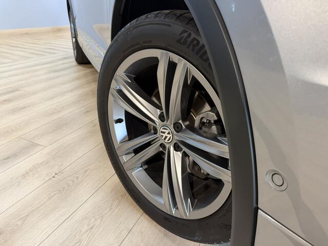 Volkswagen TIGUAN Allspace 1.5 TSI Highline Business R Airco ECC | Panorama | Trekhaak | Adpative Cruise | Leder | Massage | Head Up | Virtual | Isofix | NAP