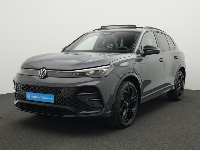 Volkswagen TIGUAN 1.5 eHybrid 204 pk DSG R-Line Edition | Panoramadak | Trekhaak | Adaptieve onderstelregeling (DCC) | Head-up Display | Harman Kardon sound | Adaptive Cruise | 20 inch