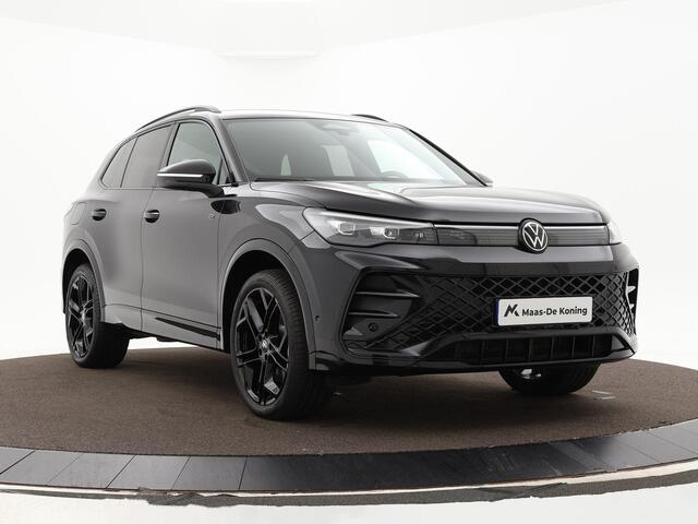 Volkswagen TIGUAN 1.5 272pk DSG eHybrid R-Line Business · Apple/Android Car Play · Camera · Elek. Trekhaak · Massage · Navigatie · 20'' Inch · Garantie t/m 24-10-2028 of 100.000km