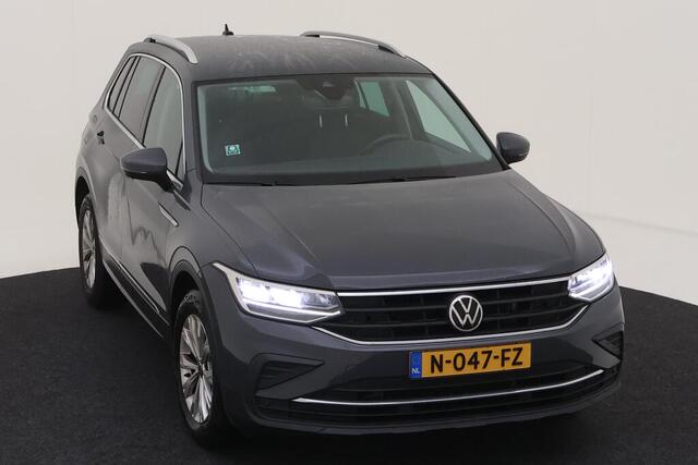 Volkswagen TIGUAN 1.5 TSI 150pk Life Executive DSG Automaat Camera / Navigatie / Digital Cockpit / Parkeersensoren / App-connect