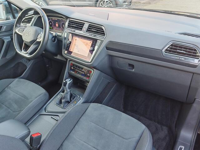 Volkswagen TIGUAN 1.4TSI eHybrid 245PK Elegance IQ-Light Virtual Camera ACC Trekhaak Navi