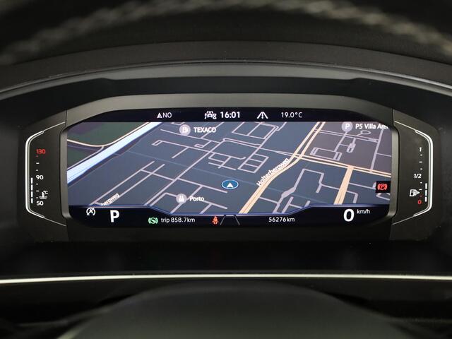 Volkswagen TIGUAN Allspace 1.5 TSI Highline Business R 7p. 150PK | Panoramadak | Wegklapbare trekhaak | Stoelverwarming | Camera | Navigatie