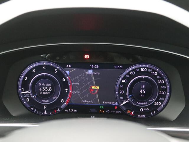 Volkswagen TIGUAN 1.4 TSI ACT Highline 150PK DSG Pano-Schuifdak, Trekhaak, Navi, Alarm, Apple Carplay/Android Auto, Stoelverwarming, Ergo Comfort Stoel, Virtual Cockpit, Elektr. Achterklep, 17" LM Velgen
