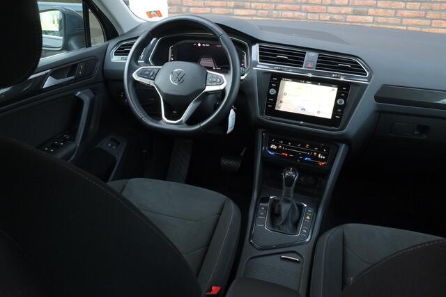 Volkswagen TIGUAN 1.4 TSI eHybrid Trekhaak, Navigatie, IQ lights