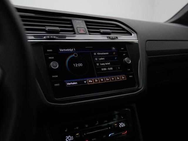 Volkswagen TIGUAN 1.4 TSI 245 pk DSG eHybrid R-Line Business+ | Panoramadak | Leder | Geheugenstoelen | Rondomzicht camera | IQ Light |