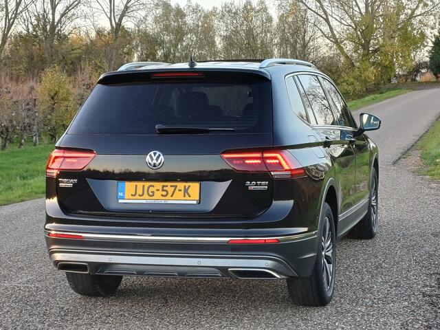 Volkswagen TIGUAN Allspace 2.0 TSI 4Motion Highline 7-Pers. /Pano/Leder/Camera/