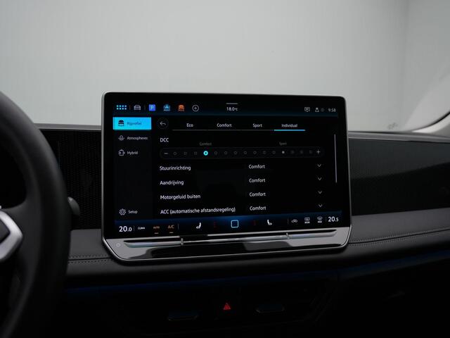 Volkswagen TIGUAN 1.5 eHybrid 204 pk DSG Life Edition | Trekhaak | Harman/Kardon | Head-up display | Adaptief onderstel | Rondomzicht camera