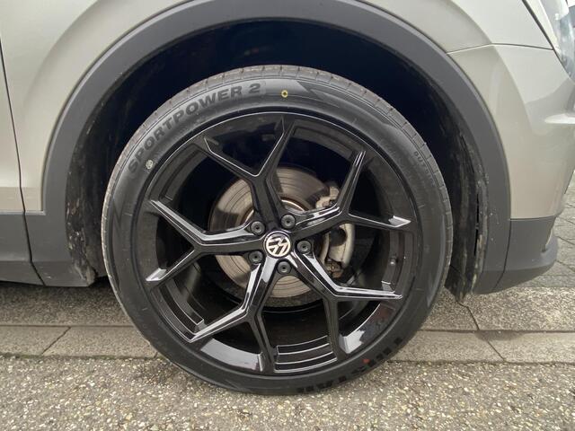 Volkswagen TIGUAN 1.4 TSi ACT DSG7-aut. Highline NL-auto met o.a. trekh. wegkl., LED koplmp, 20" lm velgen, virtual cockpit, etc.