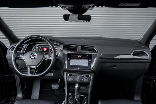 Volkswagen TIGUAN Allspace 1.4 TSI Highline Business R 7Pers Pano Trekhaak Camera