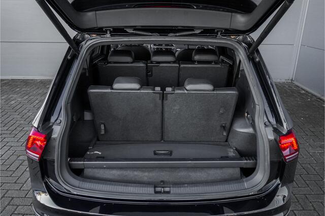Volkswagen TIGUAN Allspace 1.4 TSI Highline Business R 7Pers Pano Trekhaak Camera