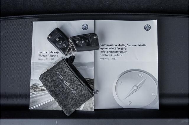 Volkswagen TIGUAN Allspace 1.4 TSI Highline Business R 7Pers Pano Trekhaak Camera