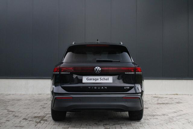 Volkswagen TIGUAN 1.5 eTSI Life Edition - Stoel/Stuur verwarming - Camera - ACC - LED - Sfeerverlichting - Rijklaar