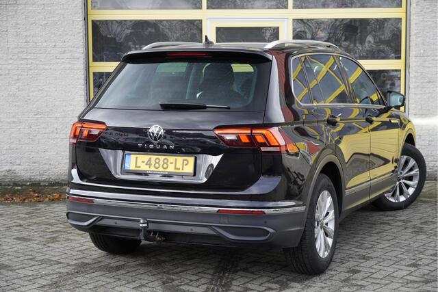 Volkswagen TIGUAN 1.5 TSI Life Business BJ2021 Lmv 17" | Led V+A | Pdc | Navi | Keyless entry | Trekhaak | Verwarmd voorruit | Elek. achterklep | App-Connect | Virtual cockpit | Climate control | Cruise control | Sportstoelen | Verwarmde voorstoelen | Verwarmd stuurwiel