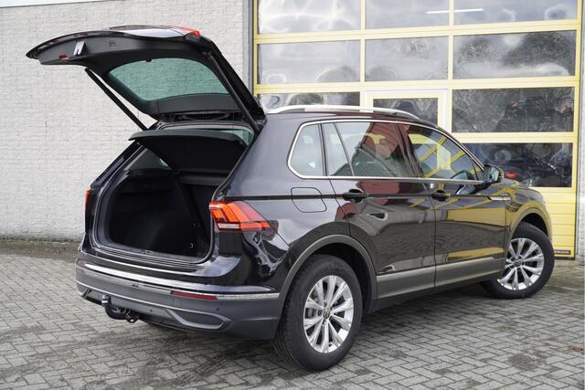 Volkswagen TIGUAN 1.5 TSI Life Business BJ2021 Lmv 17" | Led V+A | Pdc | Navi | Keyless entry | Trekhaak | Verwarmd voorruit | Elek. achterklep | App-Connect | Virtual cockpit | Climate control | Cruise control | Sportstoelen | Verwarmde voorstoelen | Verwarmd stuurwiel