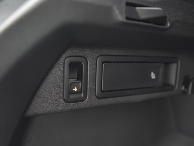 Volkswagen TIGUAN 2.0 TSI DSG BMT 4MOTION Highline / Wegklapbare Trekhaak / Lage Kilometerstand / Adaptive Cruise Control