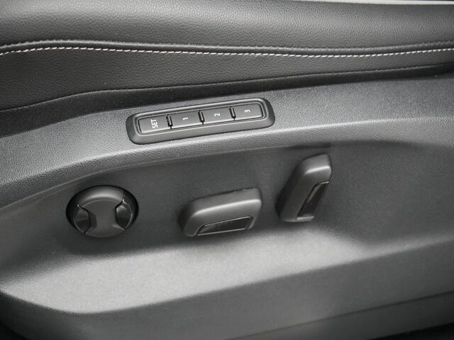 Volkswagen TIGUAN 1.4 TSI eHybrid R-Line Business+ Plug In Hybrid 245pk Dealer O.H. PHEV | Panodak | Adaptive Cruise | 360 Camera | IQ Light | Lederen Stoelen Memory & Verwarmd | Apple Carplay | Stuur Verwarmd | Sfeerverlichting | Virtual | Navigatie | Blis | DAB |