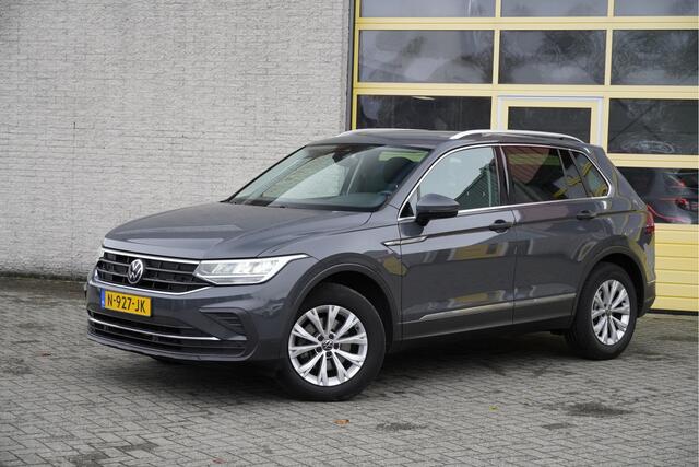 Volkswagen TIGUAN 1.5 TSI Life Business BJ2021 Lmv 17" | Led V+A | Navi | Pdc | Keyless entry | Elek. achterklep | App-Connect | Virtual cockpit | Climate control | Cruise control | Sportstoelen | Verwarmde voorstoelen | Verwarmd stuurwiel | Extra getint glas