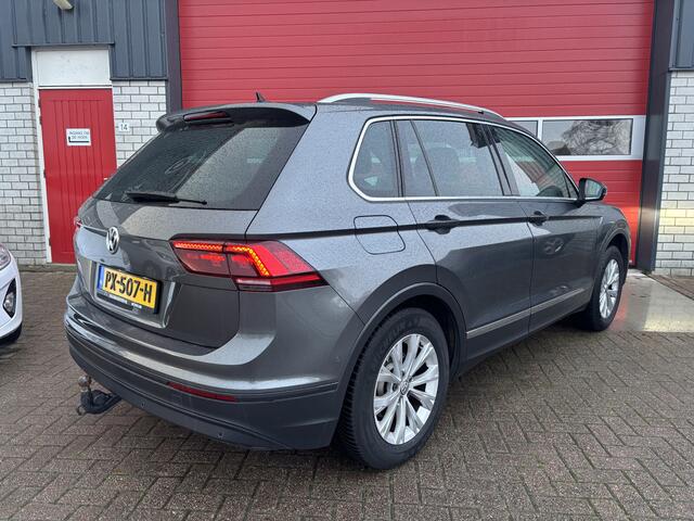Volkswagen TIGUAN 1.4 TSI ACT Comfortline Business FACELIFT / TREKHAAK / CAMERA / FULL LED / DAB+ / CARPLAY / ACC / NL-AUTO