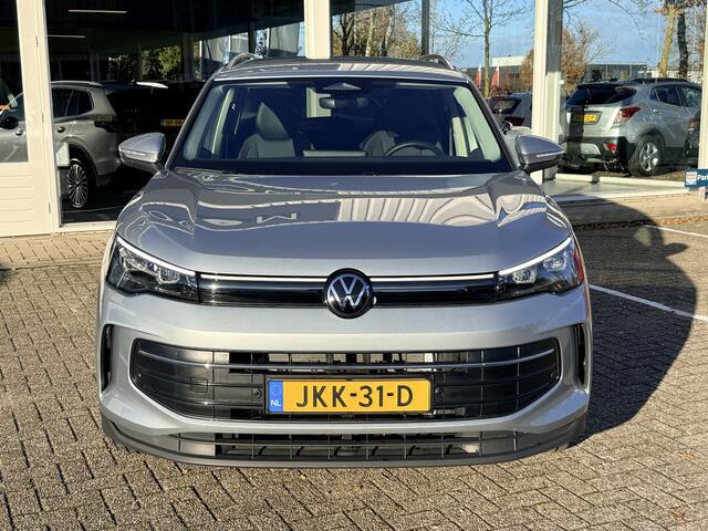 Volkswagen TIGUAN 1.5 eHybrid Life Edition | LED | Keyless | Apple Carplay | Adapt Cruise | PDC v+a incl. Camera | Stuur- Stoel en achterbank verwarming