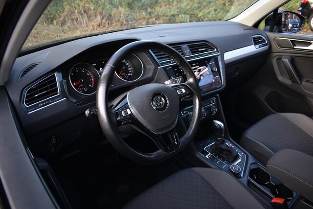 Volkswagen TIGUAN TSI 150PK DSG 4MOTION COMFORTLINE BUSINESS NAVI/PDC/TREKHAAK