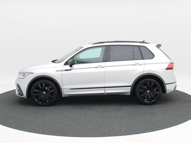 Volkswagen TIGUAN 1.5 TSi 150 Pk Automaat R-Line | Black Style | Panoramadak | Adaptive Cruise | Climate Control | Navigatie | Camera | Carplay | 20 inch | 34.670 Km!!
