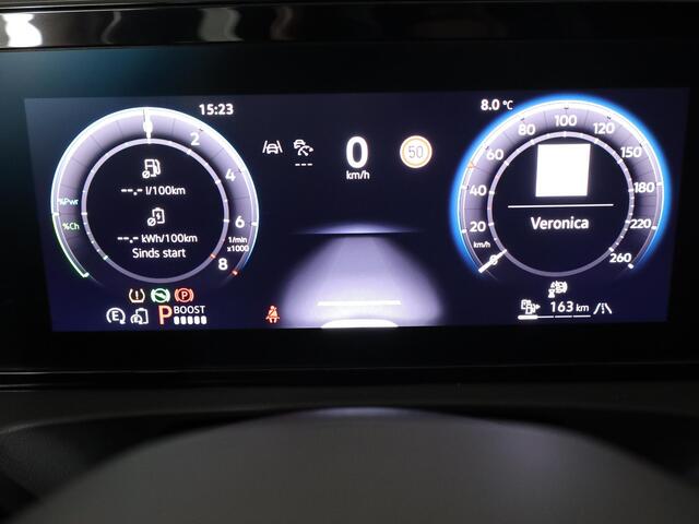 Volkswagen TIGUAN 1.5 eHybrid R-Line Edition 272 pk Automaat (DSG) | Verlengde garantie | Navigatie | Panoramadak | Trekhaak (wegklapbaar) | Parkeersensoren (Park assist) | Rondomzicht camera | Stoelverwarming v/a |