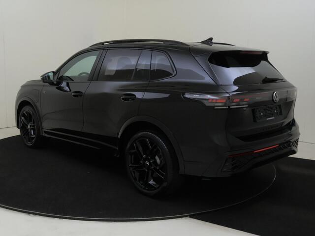 Volkswagen TIGUAN R-Line Edition - eHybrid | 'App-Connect' draadloze smartphone integratie | Automatische afstandsregeling (Adaptive Cruise Control) | Digital Cockpit Pro (26 cm)