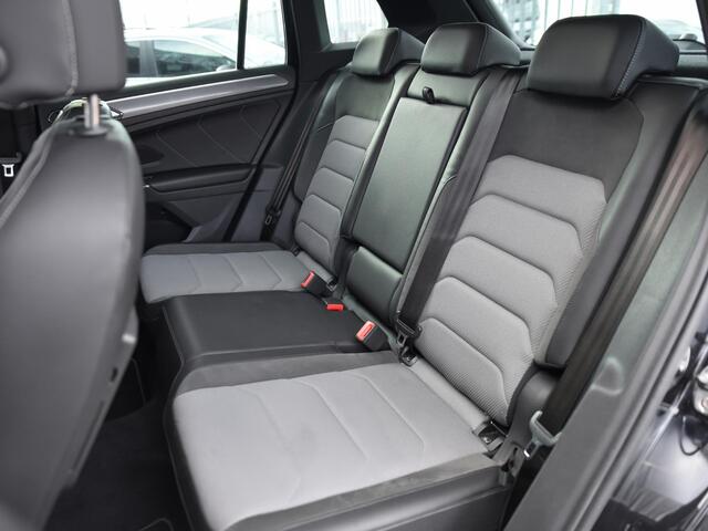 Volkswagen TIGUAN 1.4 TSI R-Line DSG Panoramadak Camara 20 inch