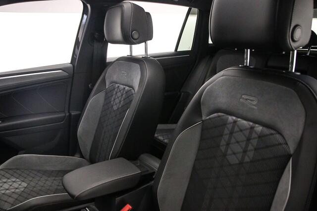 Volkswagen TIGUAN R-Line Business 1.4 TSI eHybrid 245pk DSG Automaat Trekhaak, Black Style, LED matrix koplampen, Panoramadak, Adaptive cruise control, Achteruitrijcamera
