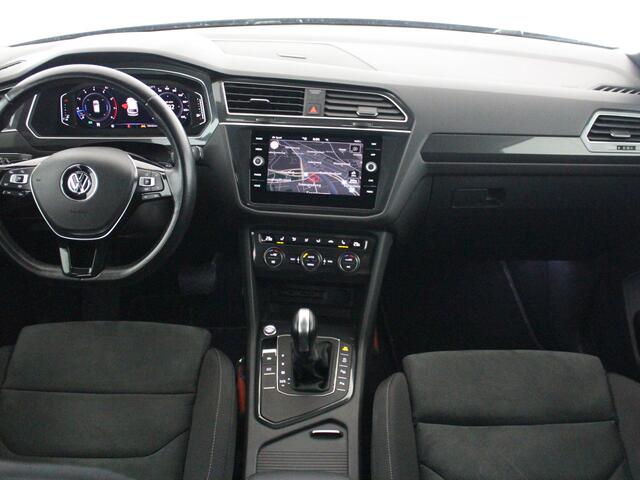 Volkswagen TIGUAN Allspace 1.5 TSI Highline Business R 7p. | Trekhaak | Panoramadak | Camera |