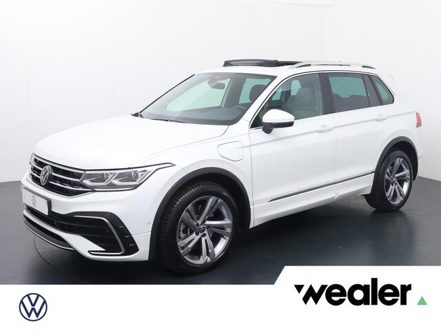 Volkswagen TIGUAN 1.4 TSI eHybrid R-Line Business | 245 PK | SoH 100% | Automaat | Multifunctioneel stuurwiel | Panoramadak | Trekhaak |