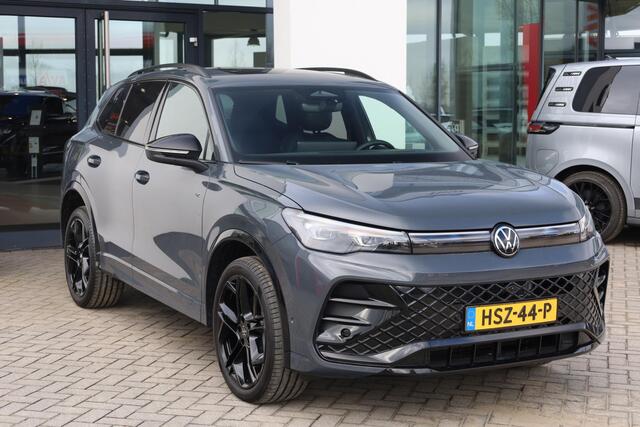 Volkswagen TIGUAN 1.5 eHybrid R-Line Edition 200KW/272PK DSG Hybride, Elektr. panoramisch schuif- kanteldak, LED Matrix IQ.Light, rondomzichtcamera (360°), achteruitrijcamera, verwarmbare massagestoelen, Apple Carplay & Android Auto, 3-zone Climatronic, draadloze telefoonl