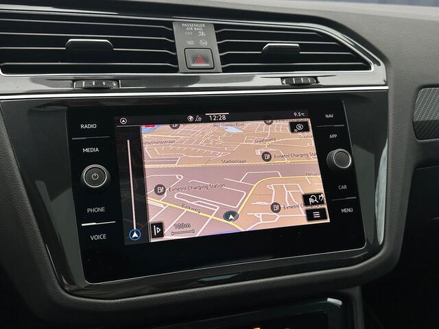 Volkswagen TIGUAN 1.5 TSI 150pk DSG R-Line Business+ Panoramadak Trekhaak