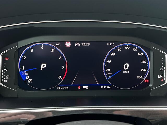 Volkswagen TIGUAN 1.5 TSI 150pk DSG R-Line Business+ Panoramadak Trekhaak