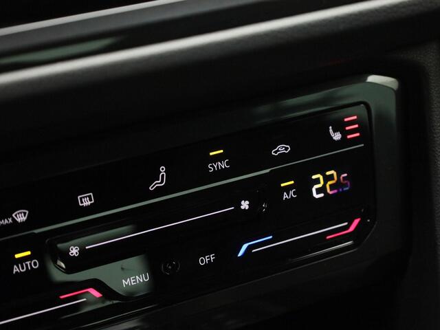 Volkswagen TIGUAN 1.4TSIe Hybrid 180kW/245PK R-Line DSG · Panoramadak · Trekhaak · Camera + Parkeersensoren