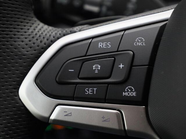 Volkswagen TIGUAN 1.5TSI/150PK R-Line DSG · Navigatie · 360°Camera + Parkeersensoren · Massagefunctie · Garantie tot september 2026