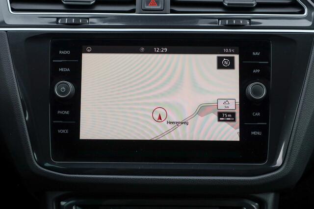 Volkswagen TIGUAN 1.4 TSI 150 PK DSG ? ACC ? Trekhaak ? 19 inch