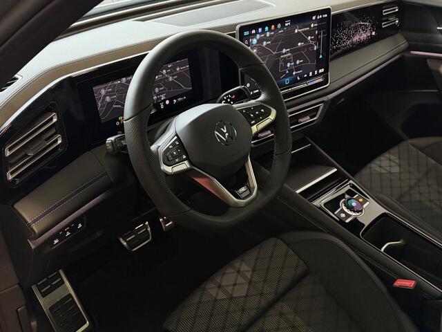 Volkswagen TIGUAN 1.5 eHYBRID 272PK NW AUTO R-LINE PANO XL.NAVI BLACK.STYLE 360.CAM ELEK.KLEP MATRIX.LED 20''LMV MASSAGE PHEV PLUG IN HYBRID "Volkswagen rijden begint bij Topautos.nl - 75 topmodellen direct op voorraad!"