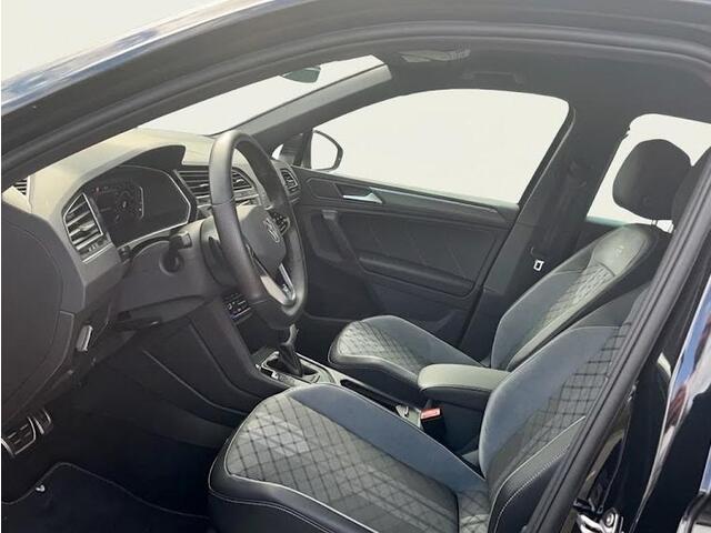 Volkswagen TIGUAN 1.4 TSI eHybrid R-Line Business 245PK PHEV | 360 graden camera | Stoel- en stuurverwarming | Multimedia Plus | Assistentie pakket