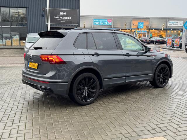 Volkswagen TIGUAN 1.5 TSI DSG R-LINE Black Style Panoramadak NL-auto 1e Eig.