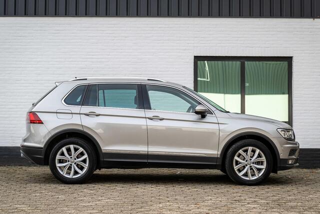 Volkswagen TIGUAN 2.0 TSI 4Motion Highline 360c Trekhaak LED Massage