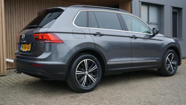 Volkswagen TIGUAN 1.5 TSI 150pk DSG Comfortline LED Trekhaak 18inch LM Keyless A-Camera Adap-Cruise Navi 80490km!