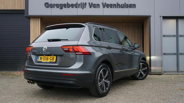 Volkswagen TIGUAN 1.5 TSI 150pk DSG Comfortline LED Trekhaak 18inch LM Keyless A-Camera Adap-Cruise Navi 80490km!