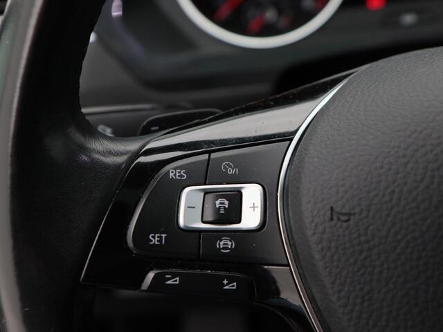 Volkswagen TIGUAN Allspace 1.5 TSi 150 Pk Automaat Comfortline Business | Panoramadak | Adaptive Cruise | CarPlay | Navigatie | Stoelverwarming | Camera | 19 Inch