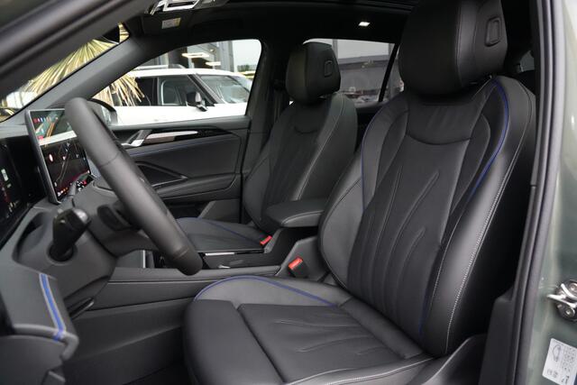 Volkswagen TIGUAN 1.5 eHybrid R-Line Edition 272 PK Panoramadak/Trekhaak/360Camera